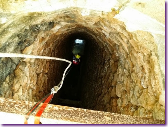 bomberos-ibiza-rescatan-gato-pozo2